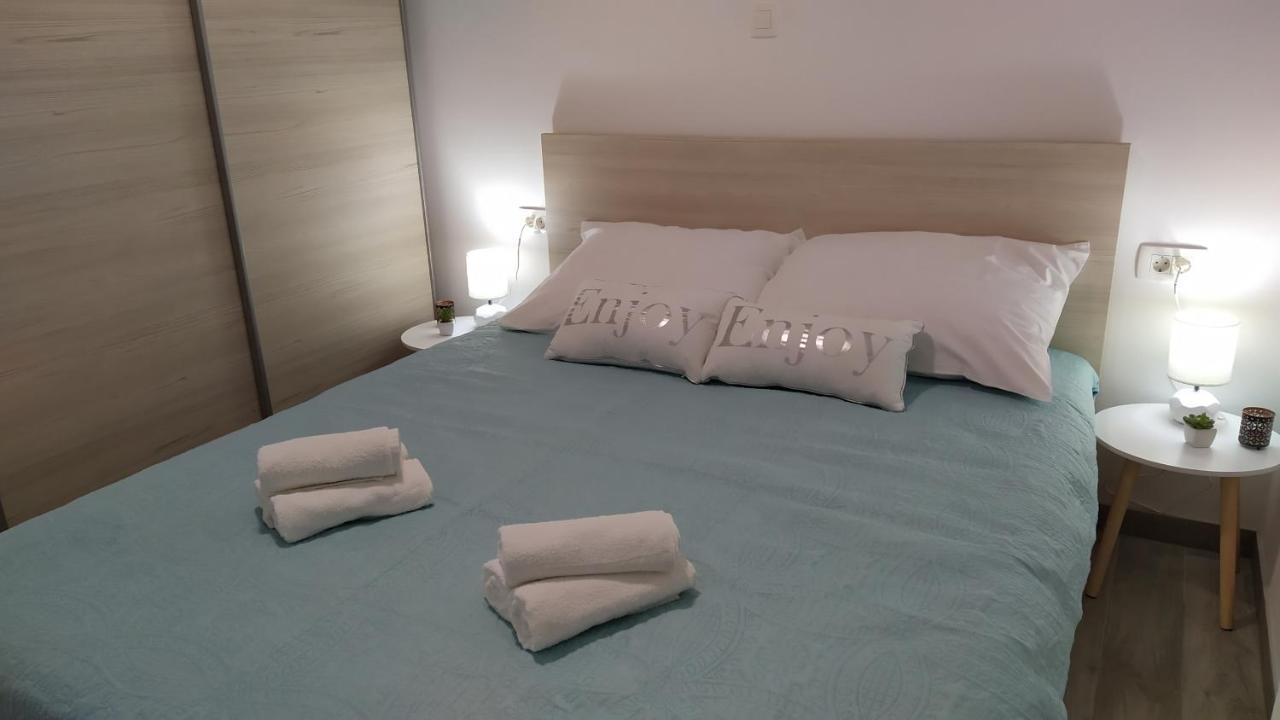 Urban Apartment Vukic Trogir Exterior foto